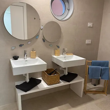 Apartment 7 Waterfront