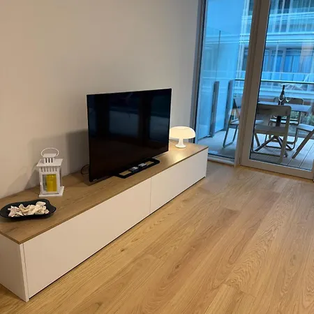 Apartment 7 Waterfront *